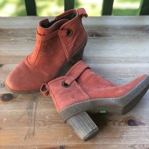 El Naturalista Boots Size 36 Brick Orange